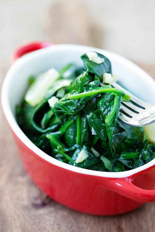 món cải bó xôi xào tỏi