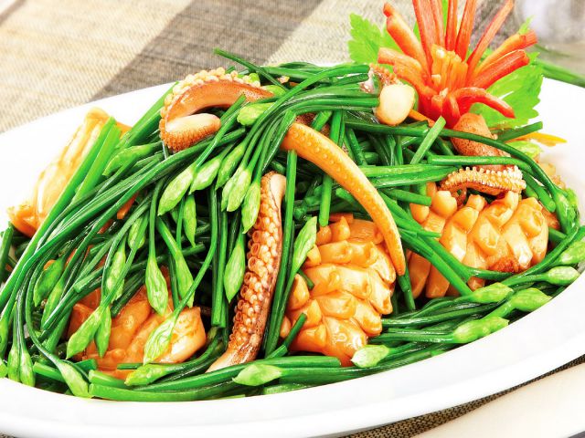 Mực xào hẹ